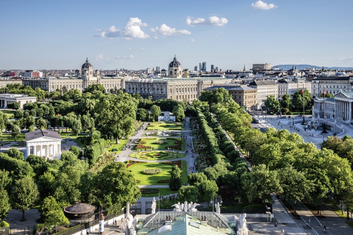 Blick auf den Volksgarten, Museen und Parlament / View of the Volksgarten, Museums and Parliament